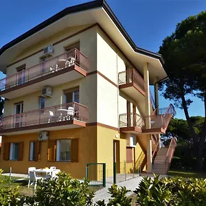 https://villa-stefano.hotelinveneto.com