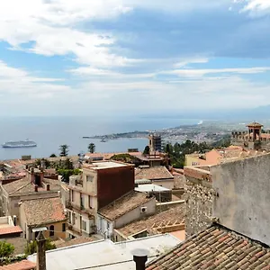 Sunset Dom wakacyjny Taormina